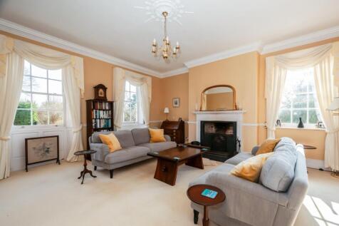 The Manor House2.jpg