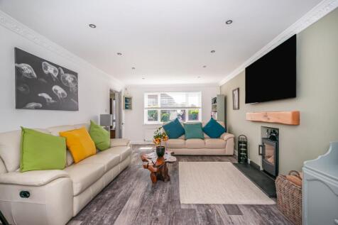 17 Ash Tree Drive4.jpg