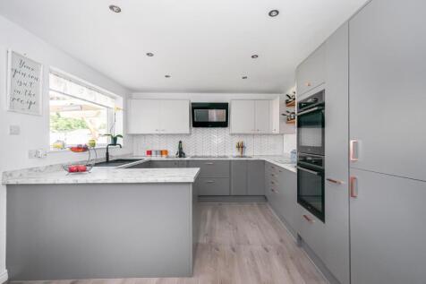 17 Ash Tree Drive11.jpg