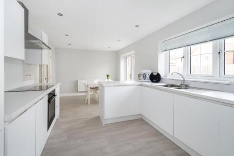 9 Westfield Drive11.jpg