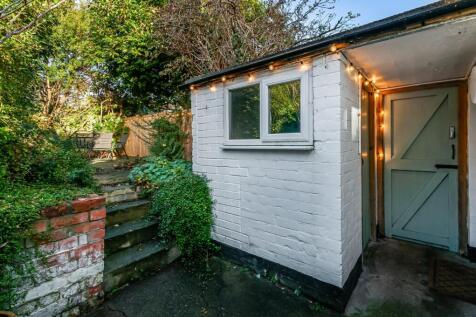 23 Main Street21.jpg