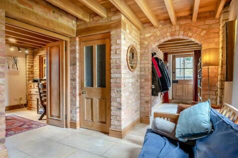 8592365-interior36.jpg