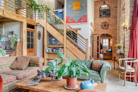 8592365-interior31.jpg