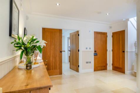 8619079-interior08.jpg