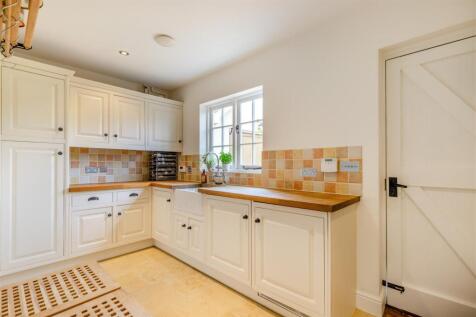 8619079-interior06.jpg