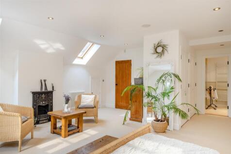 8619079-interior16.jpg