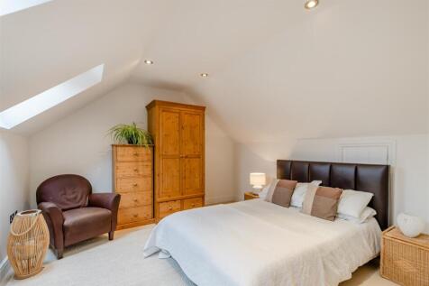 8619079-interior30.jpg