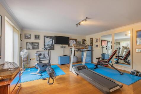 8643048-interior16.jpg