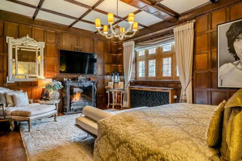 8588477-interior44.jpg