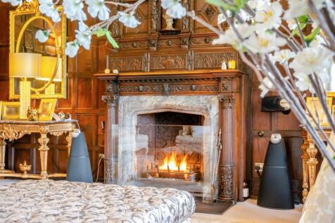 8588477-interior14.jpg