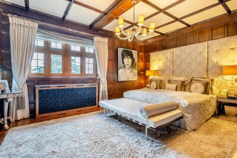8588477-interior49.jpg