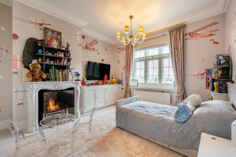 8588477-interior56.jpg