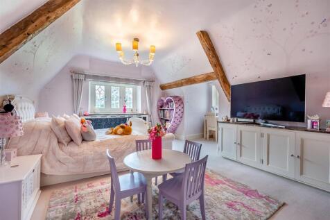 8588477-interior65.jpg