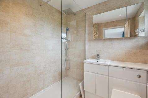 Bedroom 1 - Ensuite