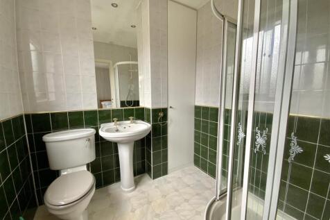 Bedroom 1 - Ensuite