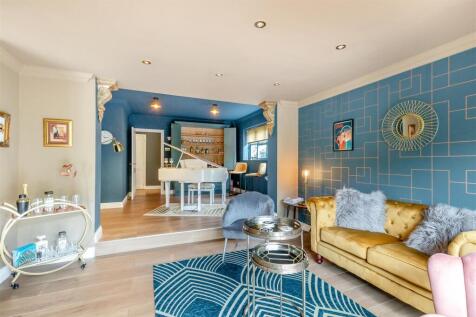 8651198-interior08.jpg