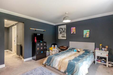 8651198-interior16.jpg