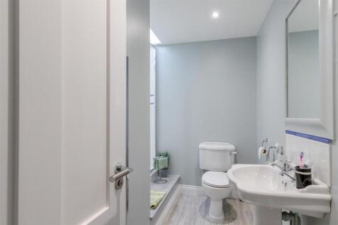 8651198-interior13.jpg
