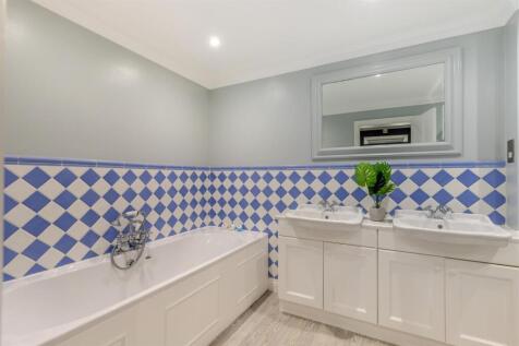 8651198-interior17.jpg