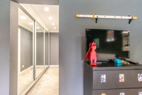 8651198-interior18.jpg