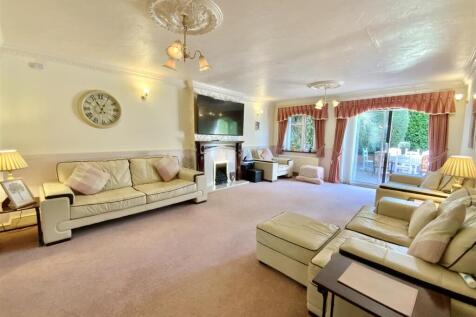 Large Living Room