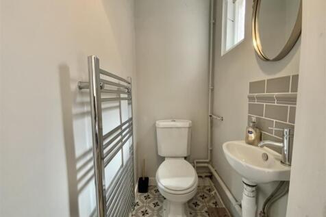 Cloakroom (Off Study)