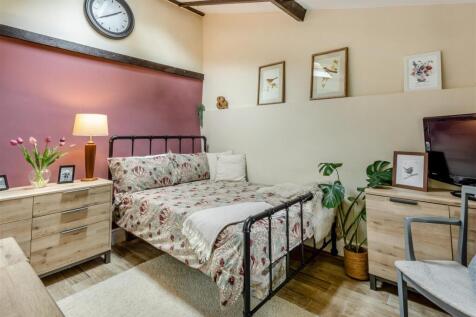 8657653-interior48.jpg