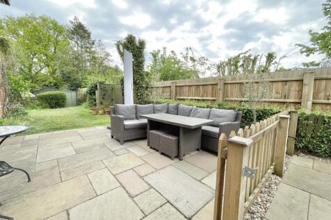 Patio/BBQ area