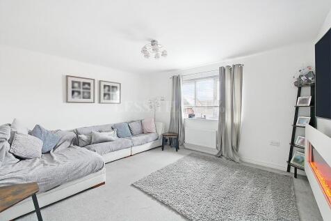 Bed 2/Reception Room