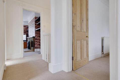 Landing/Hall