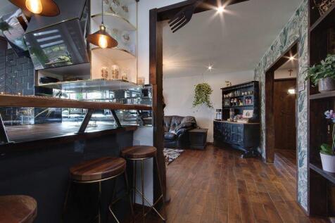Lounge into Kitchen/Diner