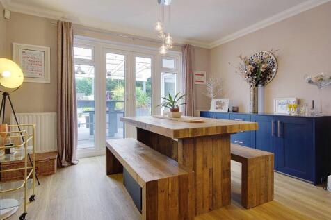 Lounge Diner