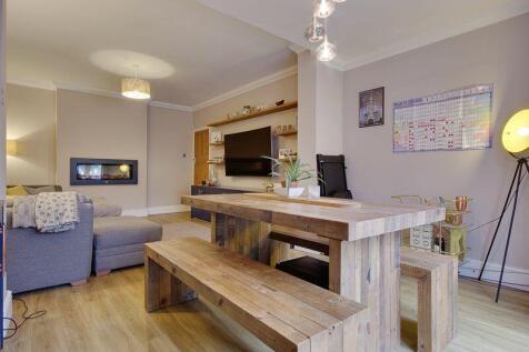 Lounge Diner