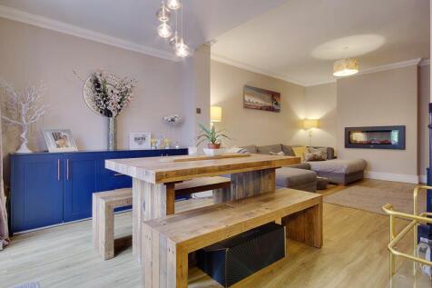 Lounge Diner