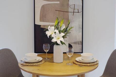 Open Plan Lounge/Diner