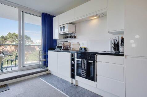 Open Plan Lounge/Kitchen/Diner