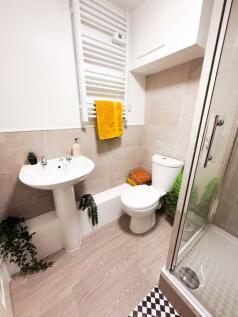 Bathroom (Vendor Pic)