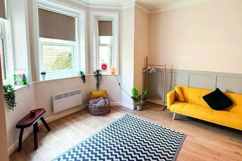 Living Space (Vendor Pic)