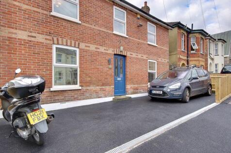 Front External (Driveway)