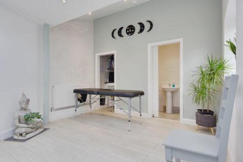Office/Treatment Room/Potential 4th B...
