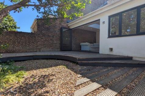 Garden/Decking