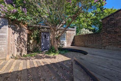 Garden/Decking