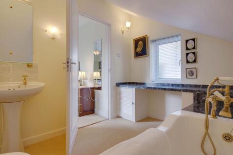 Bedroom One En-Suite