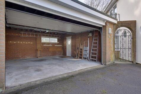 Double Garage