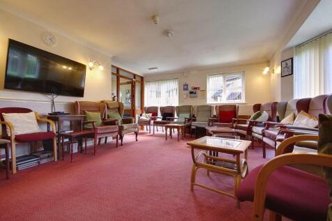 Communal Lounge 