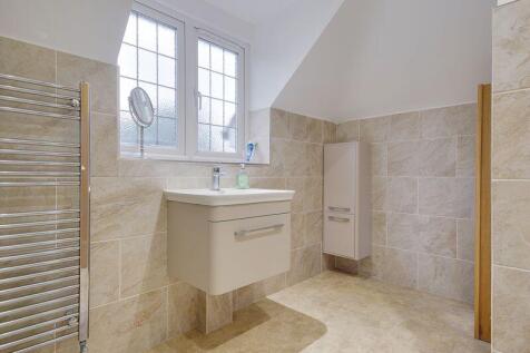 Bedroom Two (En-Suite)