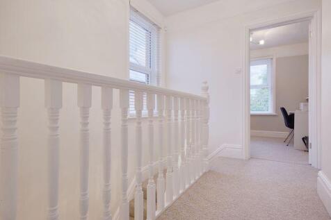 Stairs/Landing
