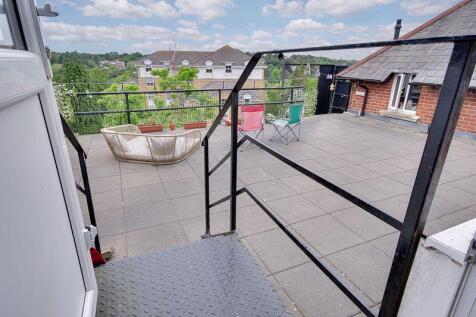 Private Roof Terrance