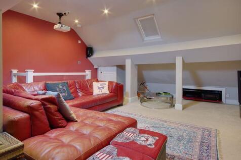 Loft Room (Cinema Room)