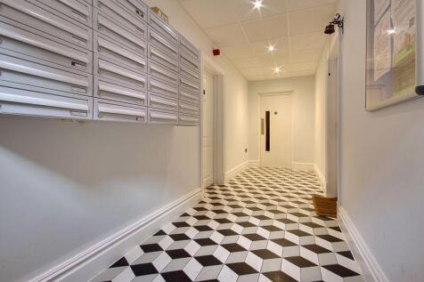 Communal Entrance Foyer